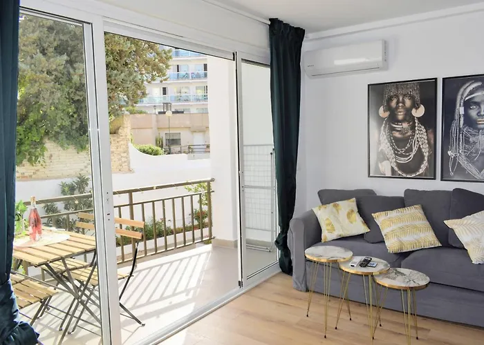 Mediterraneo Carihuela - *